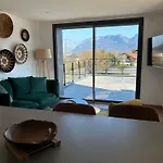 Altitude 587 Апартаменты *
